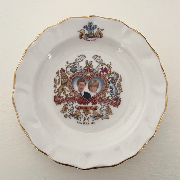Prince Charles & Lady Diana 1981 Marriage Trinket Plate - Picture 1 of 3